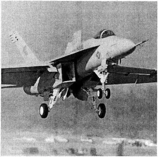 Прототип FA18Eв первом полете В решении фюзеляжей самолетов FA18E и F шире - фото 40