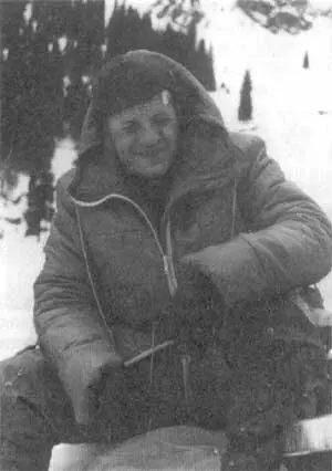Володя Алексеев наш маг и волшебник От любой болезни вылечит Итак мы - фото 26