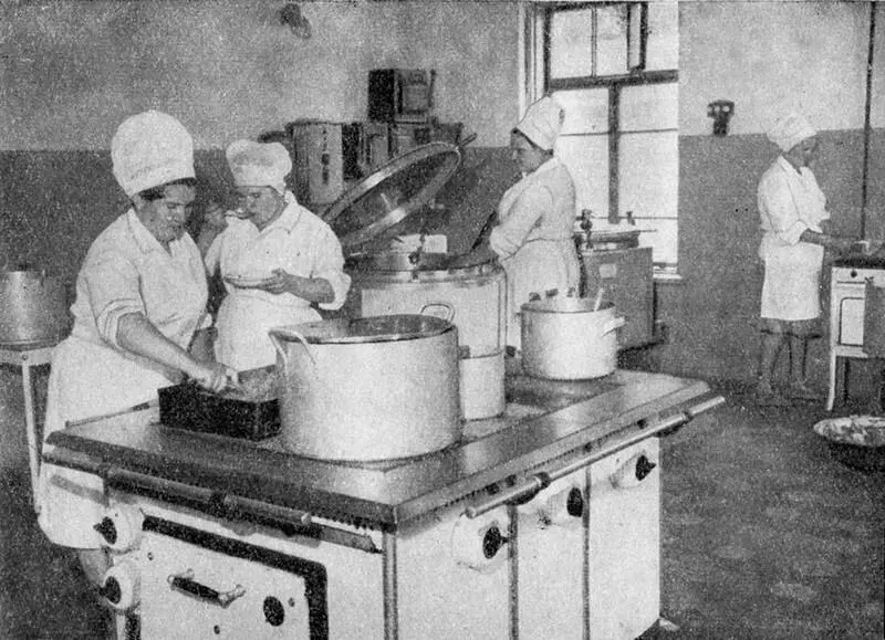 Очень вкусно готовят наши повара Это подтвердит вам каждый кто питается в - фото 40