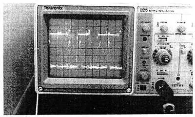 Рис 914 Типичный пример изображения на экране осциллографа при контроле - фото 258