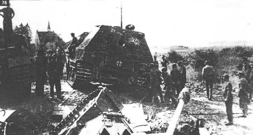 Подготовка к эвакуации провалившегося под мост Фердинанда Галиция 1944 г - фото 89