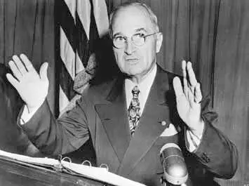 Гарри Трумэн 33й президент США 19451953 Трумэн объявил свою Доктрину в - фото 31