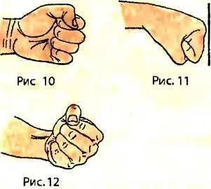 Кисти рук защищены специальными боксерскими перчатками с мягкой подбивкой - фото 5
