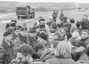 Сутыкненьне абаронцаў зь міліцыяй Арышты абаронцаў 14 снежня 2001 - фото 9