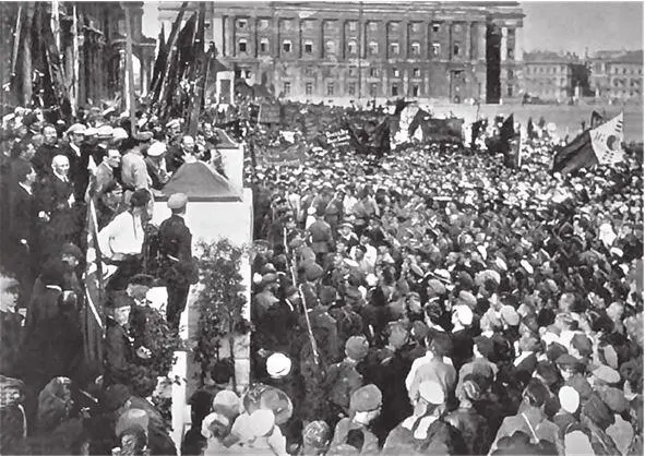 Выступление Ленина ВИ на Дворцовой площади в Петрограде 19 июля 1920 г - фото 33