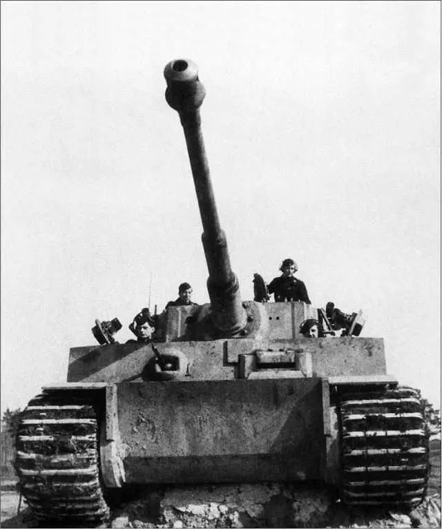 Один из первых серийных тигров на Восточном фронте 502й тяжелый танковый - фото 4