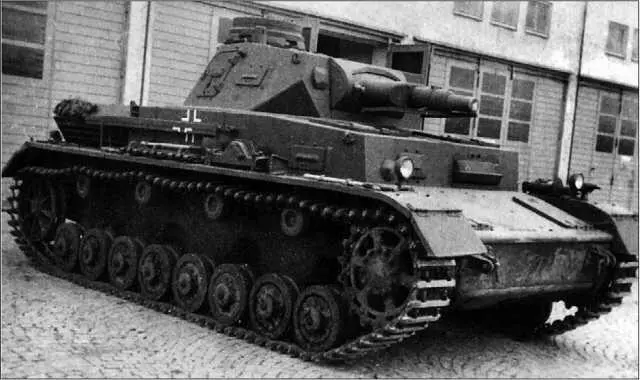 Танк PzIV AusfB в парке одной из танковых частей Вермахта 1939 год - фото 115