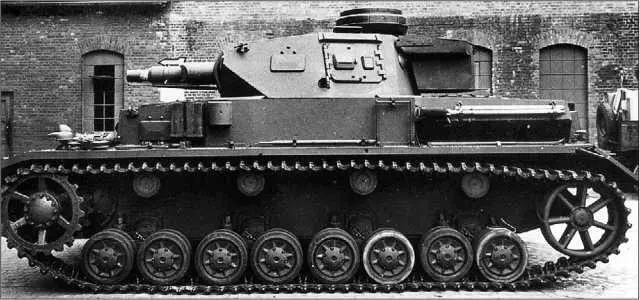 PzIV AusfF изготовленный в 1941 году заводом KruppGruson PzIV AusfF - фото 123