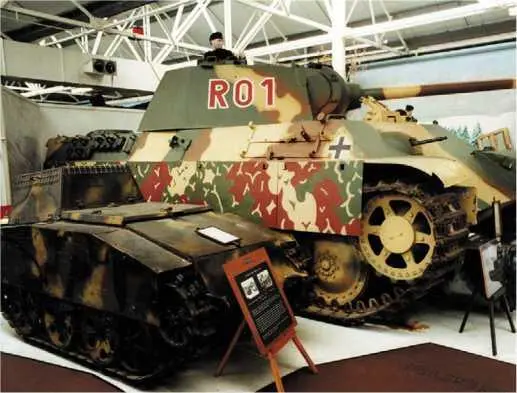 Командирский танк на базе Panzer IV AusfJ Военный музей в Брюсселе - фото 340
