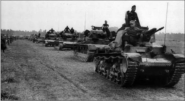 Колонна боевых машин 6й танковой дивизии Франция 1940 год Головной танк - фото 193