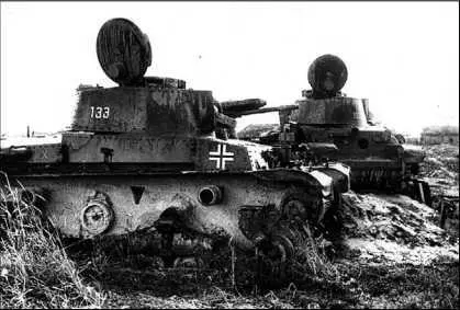 Танки Pz35t подбитые в районе г Зубцов Тверской области 1942 год В - фото 204