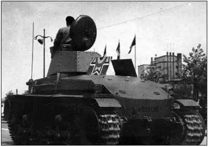 Легкие танки R2 во время парада в Бухаресте Октябрь 1941 года На крыши МТО - фото 210