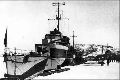 Гремящий у причала начало 1943 г 8 мая Гремящий осуществлял огневую - фото 118