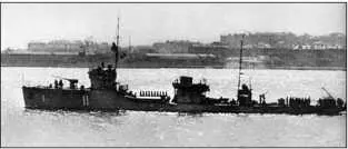 Тральщик Трал выходит из Новороссийска в Севастополь 1942 г 2425 июня - фото 162
