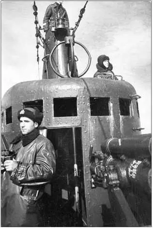 Мостик К22 1943 г 3 февраля 1943 года К22 вышла в совместный поход с - фото 187
