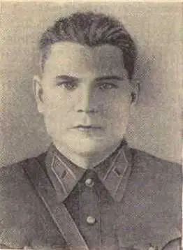 Капитан В В Шабловский 1941 г Г К Шабловская 1941 г В тюрьме Галина - фото 40