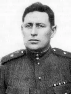 Николай Алексеевич Осетров родился в Иркутске в семье служащих С августа 1920 - фото 22