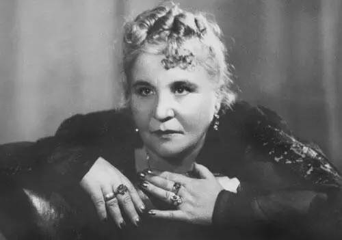 Ирина Алексеевна Высоцкая бабушка Владимира Высоцкого А эти слова он - фото 36