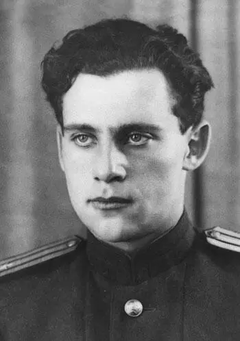 Семен Владимирович Высоцкий А в начале 1960х годов в квартиру в Сивцевом - фото 135