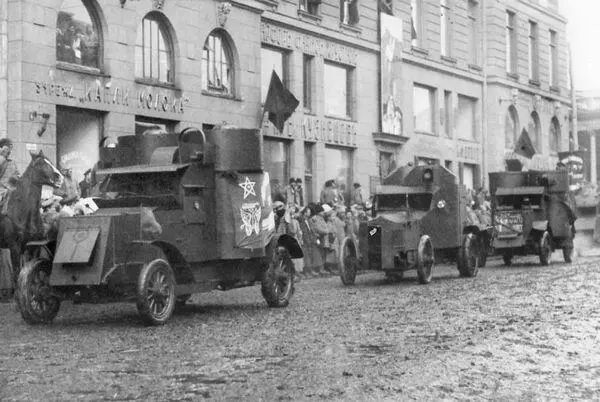 Бронеавтомобиль Остин 2й серии одного из автобронеотрядов Красной Армии на - фото 112