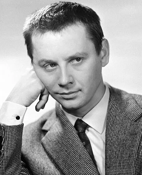 Актер Московского театра Современник Олег Табаков 1964 год Олег Табаков в - фото 1