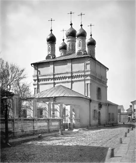 На месте современного Никитского монастыря была построена церковь - фото 45