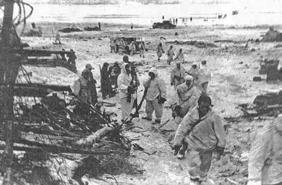 На Неве Фото Г И Чертова Январь 1943 г В районе прорыва блокады Фото - фото 20
