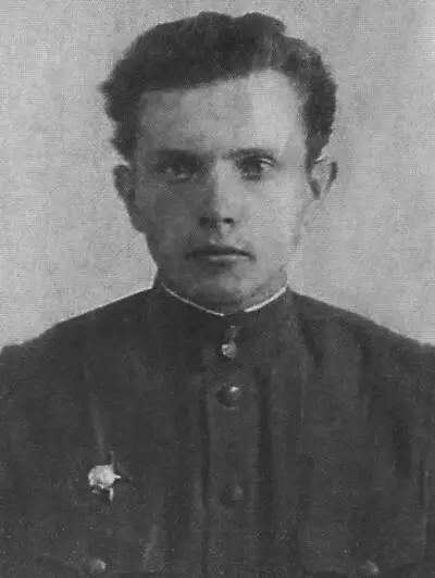 Александр Зиновьев Фотография из личного дела студента Архив МГУ 1946 - фото 10
