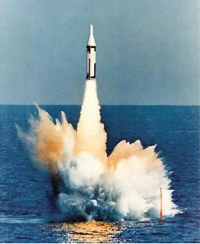 Рис 142 Сверху вниз многоступенчатая ракета ракетоплан с ускорителем и - фото 68