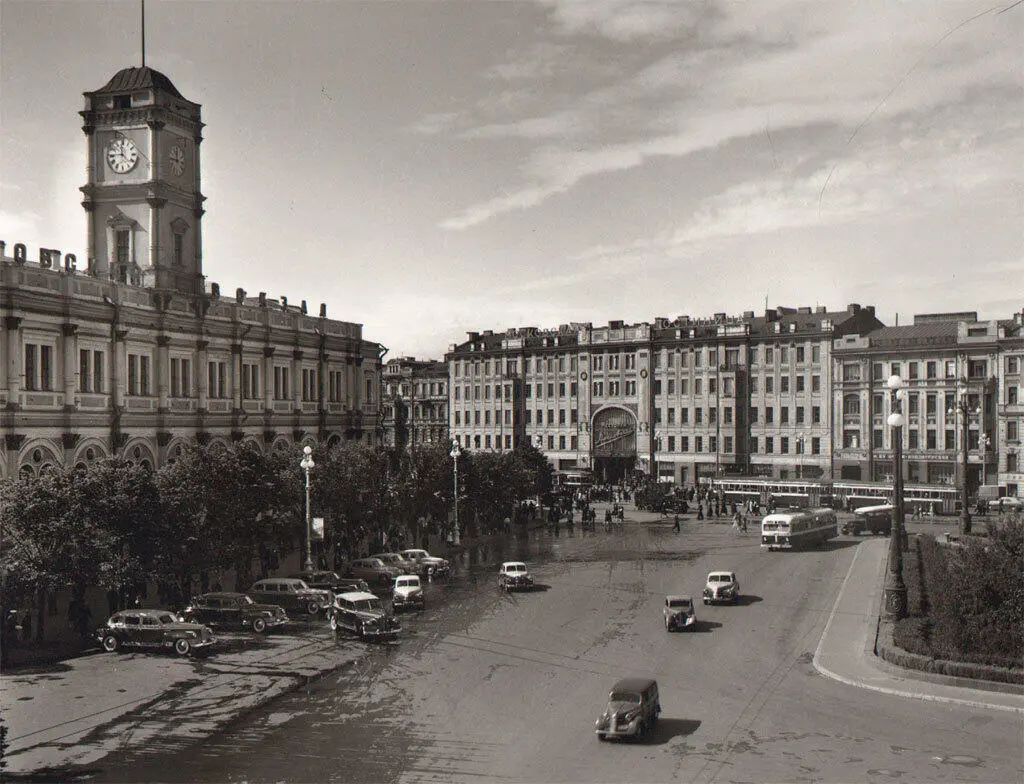 Московский вокзал и вид на Лиговский проспект Фото Николая Янова 1947 Было - фото 87