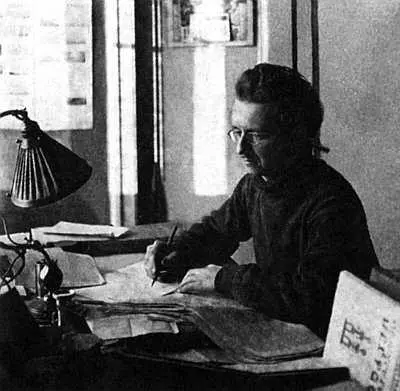 Рис53 Александр Кондиайн в рабочем кабинете конец 1920х годов Особенно - фото 48