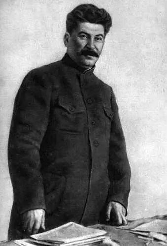 Рис73 Иосиф Сталин в 1930 году Будучи достаточно начитанным человеком - фото 58
