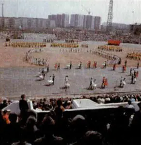 Чебоксары Праздник на стадионе Пузырист Виталий Адюков руководитель - фото 88