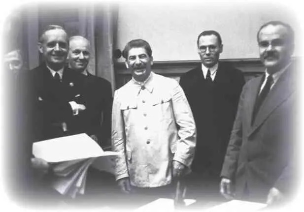 Вячеслав Михайлович Скрябин политический преступник в царское время сменил - фото 144