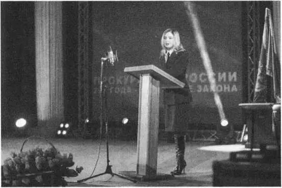 Свобода творчества не может быть безграничной она не может ущемлять задевать - фото 100