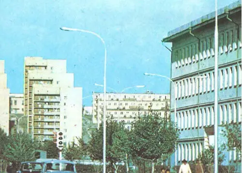 Дом правительства в УланБаторе Изменилось лицо старого УланБатора - фото 103