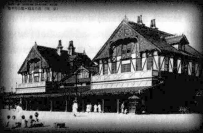 Рис 31 Станция Ёнсан на окраине Кёнсона Сеула Построенное в 1906 г - фото 33