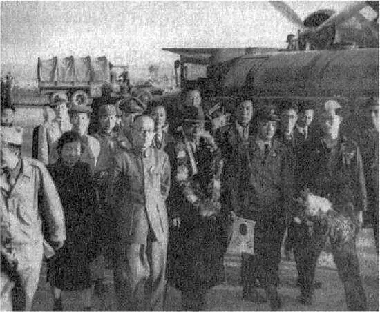 Рис 34 Возвращение председателя Шанхайского временного правительства Ким Гу и - фото 95