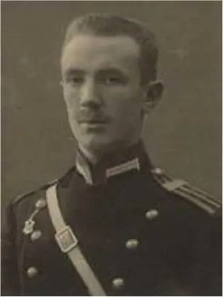 Владимир Орловский родился 28 июня 1889 г в г Луков ныне Польша в семье - фото 43