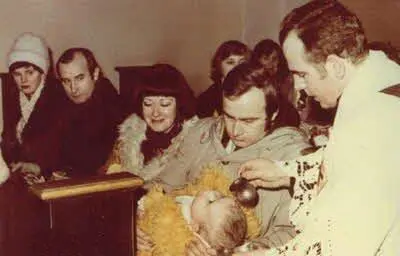 Лей лей лей Все равно через несколько лет я это отрину Восемнадцатого июня - фото 122
