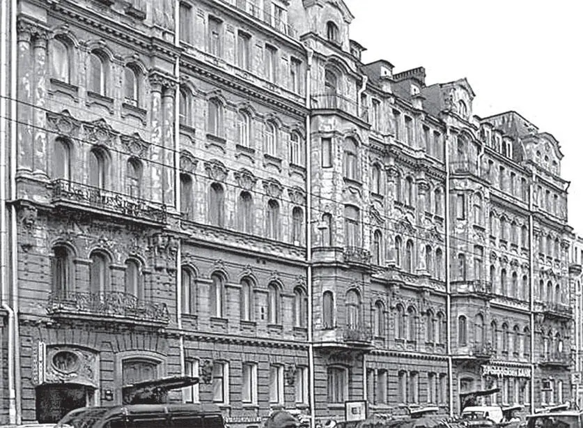 Кирочная ул 24 Современное фото К 1905 г новый дом для инженера Ю Б Бака - фото 104