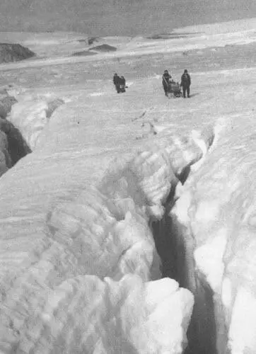 Нелегкими тропами Груманта Летний вечер на Русской ледяной равнине - фото 74