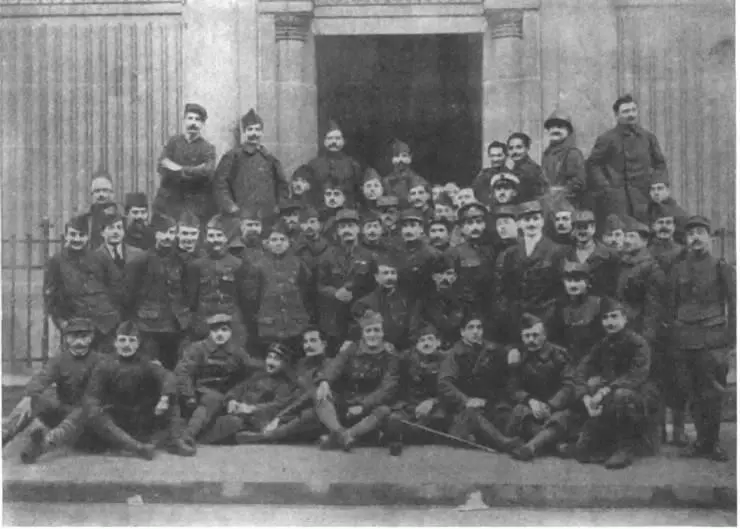 Рис 13 Бойцы армянского военизированного отряда на Южном Кавказе 1919 г - фото 13