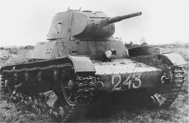 Танк Т261 выпуска 1939 года НИБТ полигон 1946 год Машина прошла ремонт и - фото 75