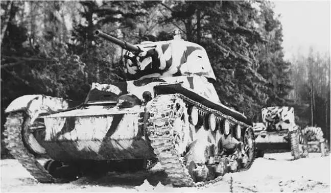Колонна танков Т26 на марше Западный фронт декабрь 1941 года На переднем - фото 85