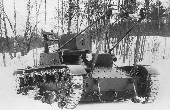 Саперный танк СТ26 с тросовым управлением во время испытаний 23 марта 1933 - фото 118