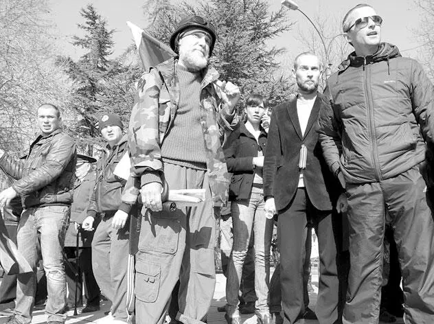 21 февраля 2014 г Симферополь Митинг под ВС Крыма Фото Радіо Свобода - фото 46