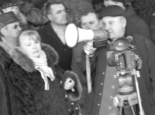 25 февраля 2014 г Симферополь Митинг у ВС Крыма Фото Радіо Свобода В эти - фото 71