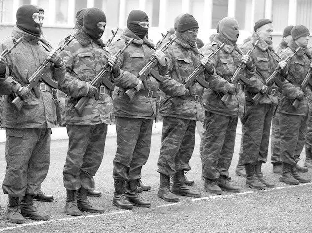 10 марта 2014 г Бывшие украинские военные присягают на верность новой крымской - фото 121
