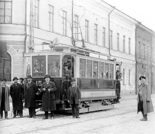 Открытие трамвайной линии Архангельск 1916 г Посмотри на это фото читатель - фото 42